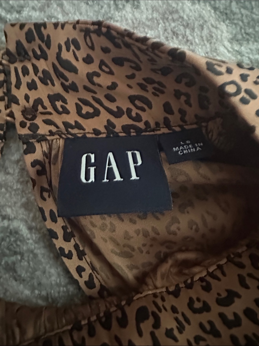 leopard blouse🤎 - Picture 2 of 2